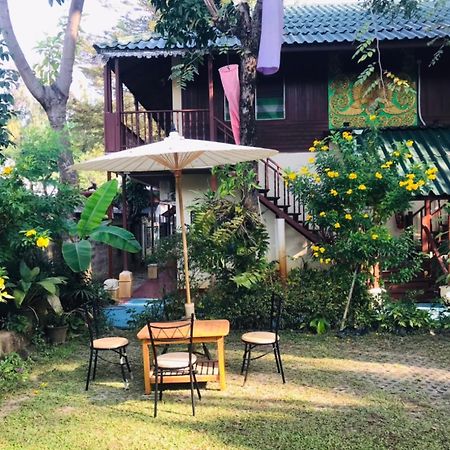 Golden Triangle Palace Hotel Chiang Rai Exterior foto